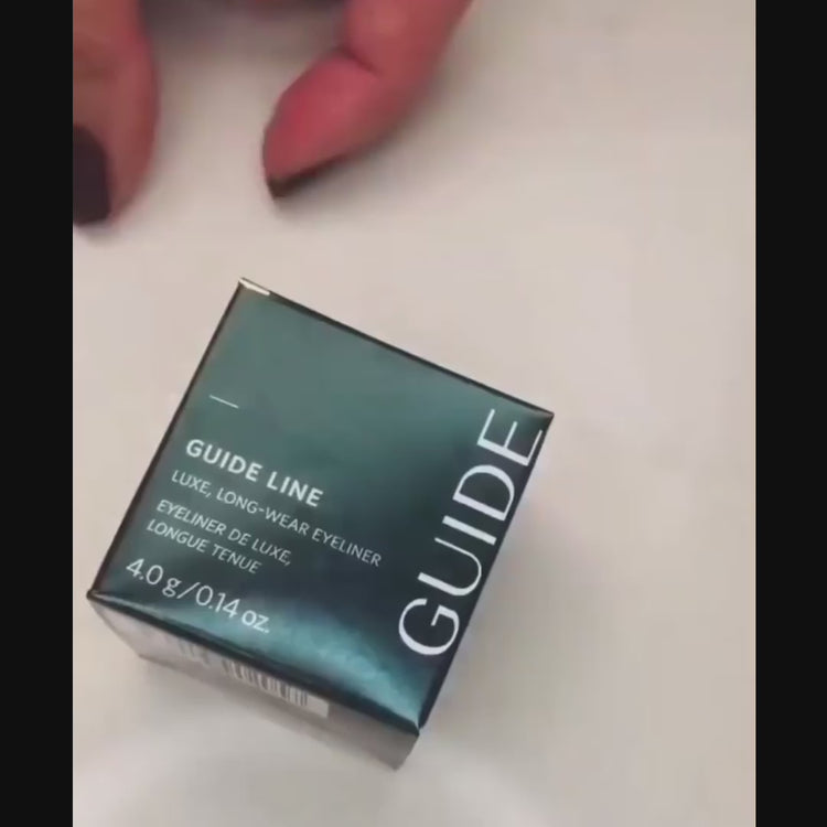 Guide Eyeliner Duo Applicator & LongWear Eyeliner Guide Beauty