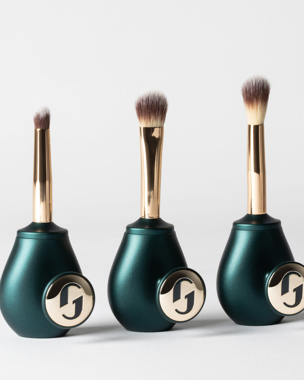 A Week of Beauty Tools & Essentials: Eye Brushes - The Beauty Look Book