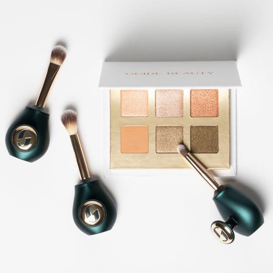 ALL-IN-ONE PALETTE & BRUSH DUO